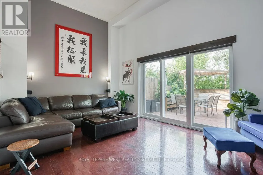 3 - 92 TWENTY NINTH STREET