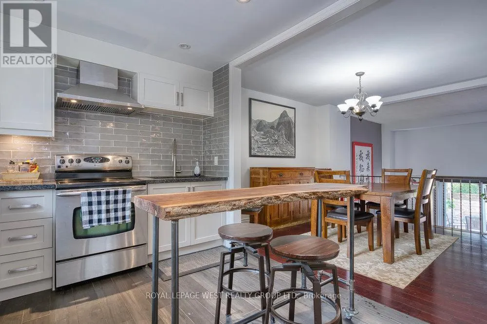 3 - 92 TWENTY NINTH STREET