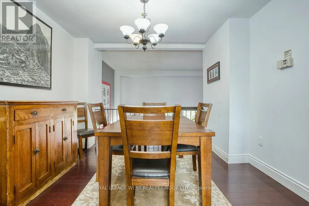 3 - 92 TWENTY NINTH STREET