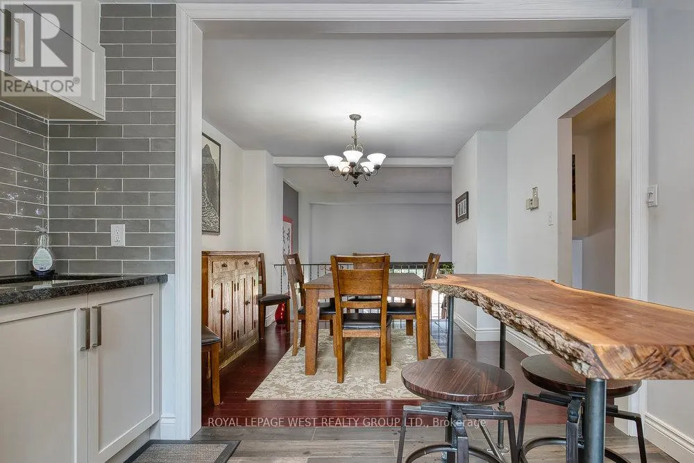 3 - 92 TWENTY NINTH STREET