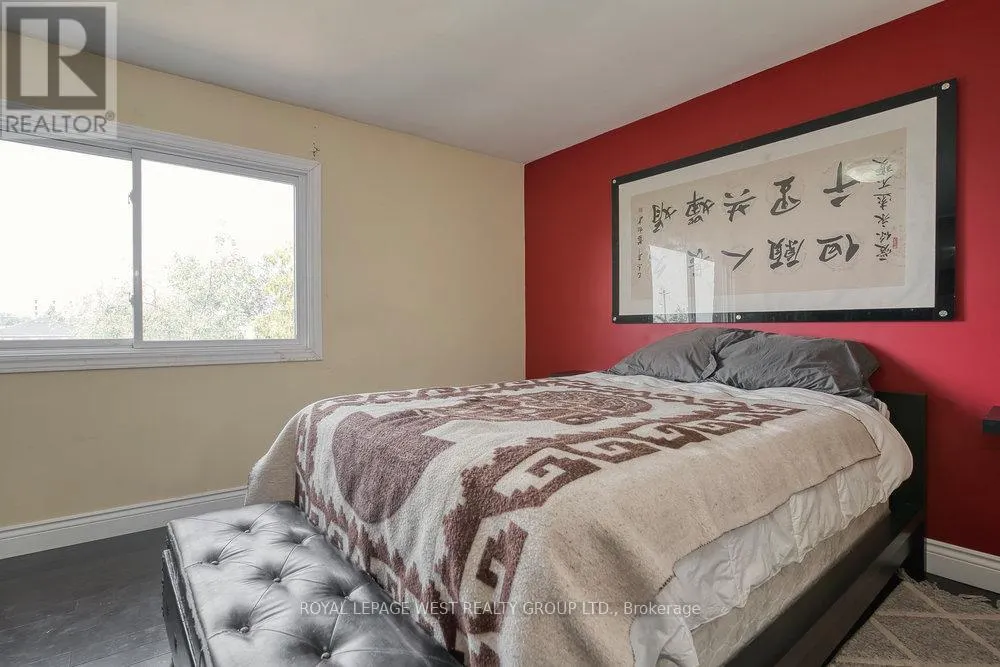 3 - 92 TWENTY NINTH STREET