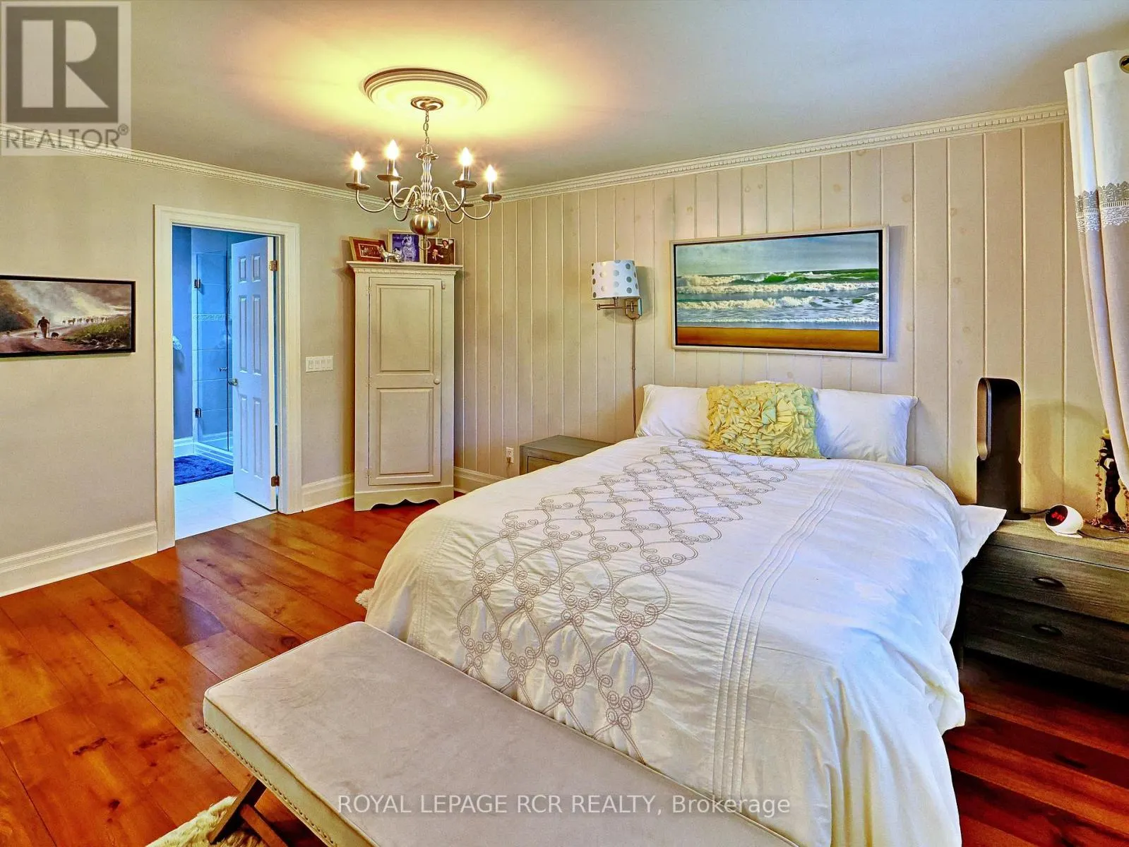 2 - 28 REDDINGTON DRIVE