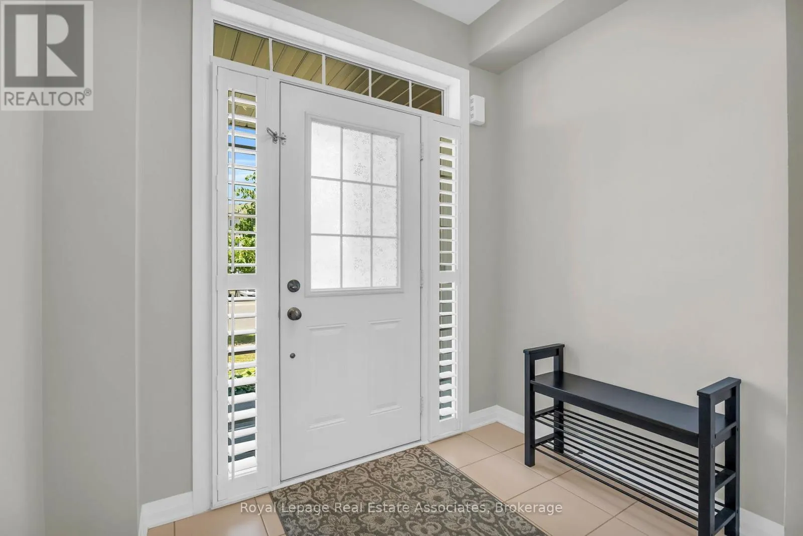 3 - 172 PARKINSON CRESCENT