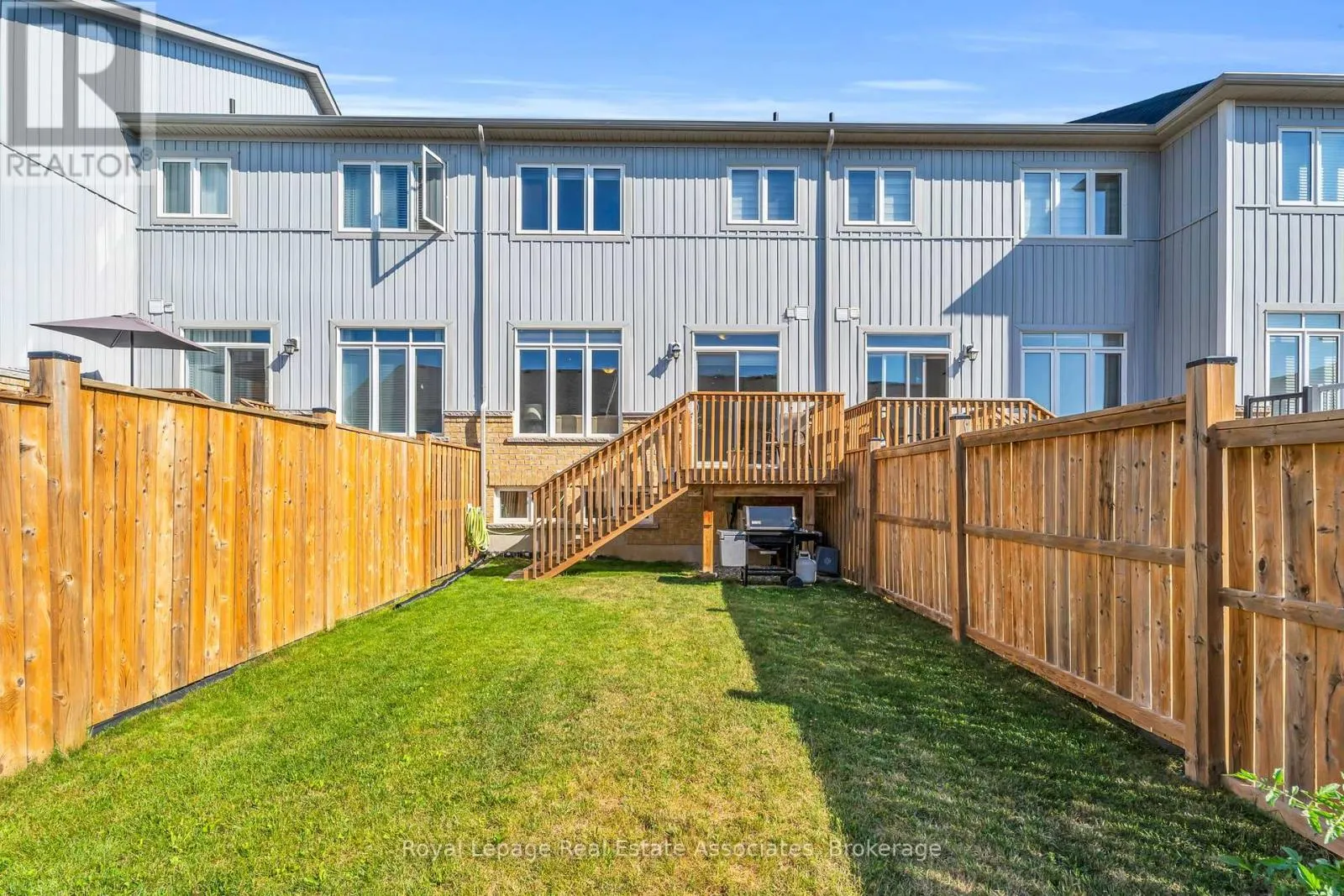 3 - 172 PARKINSON CRESCENT