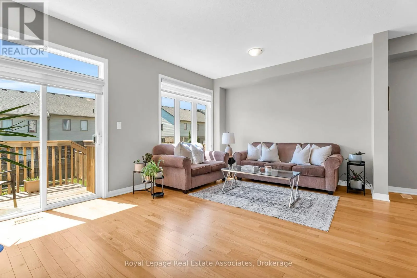 3 - 172 PARKINSON CRESCENT