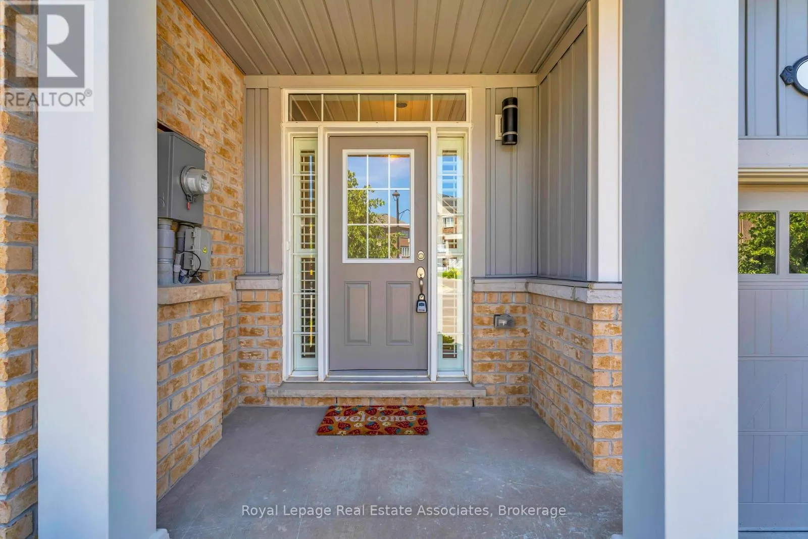 3 - 172 PARKINSON CRESCENT