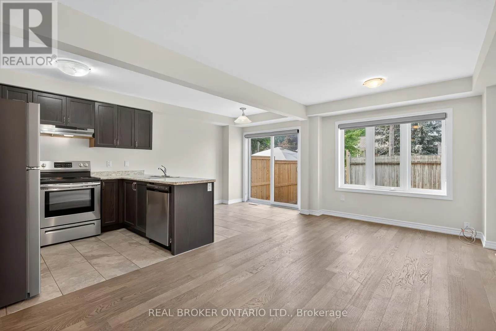 3 - 31 TOWNLINE