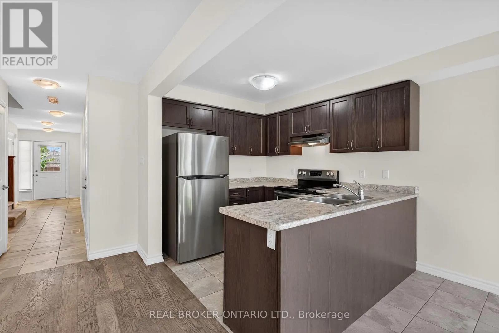 3 - 31 TOWNLINE
