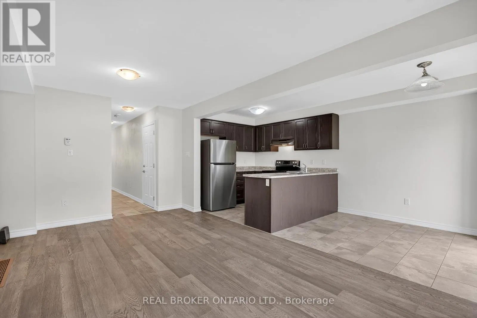 3 - 31 TOWNLINE