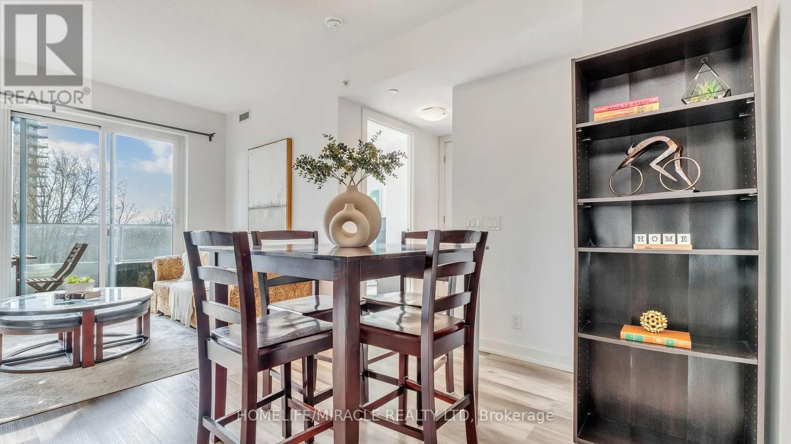 616 - 2220 LAKE SHORE BOULEVARD W