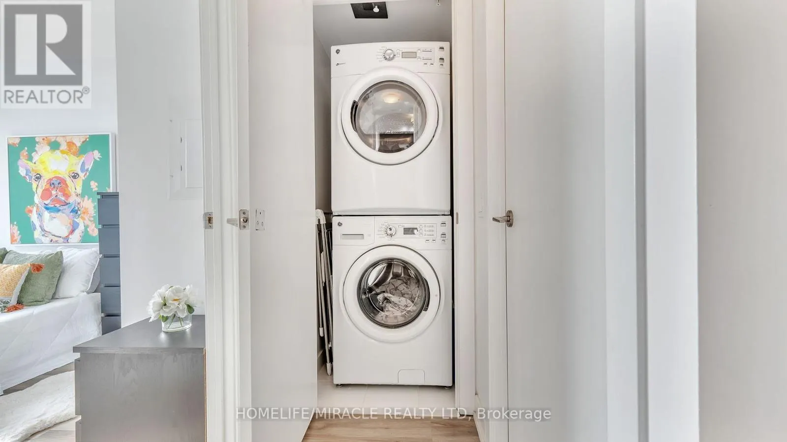 616 - 2220 LAKE SHORE BOULEVARD W