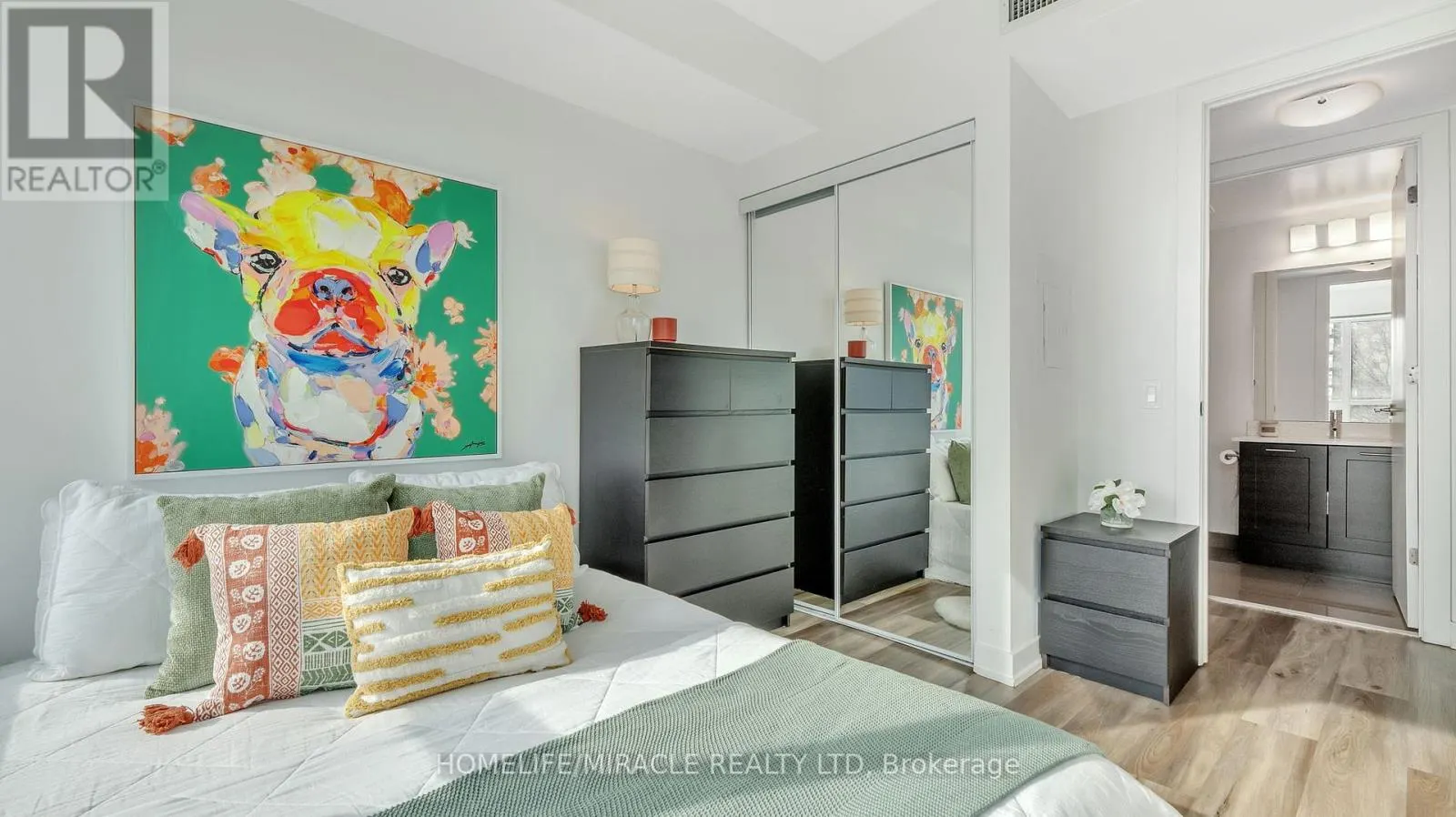 616 - 2220 LAKE SHORE BOULEVARD W