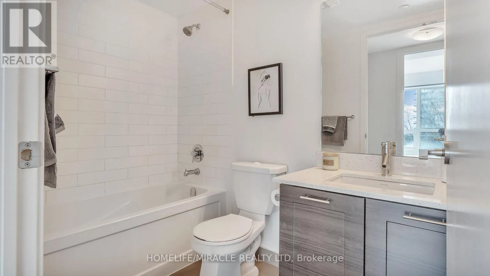 616 - 2220 LAKE SHORE BOULEVARD W