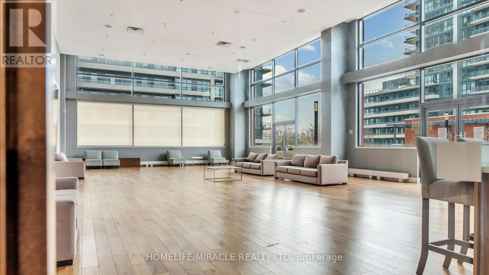 616 - 2220 LAKE SHORE BOULEVARD W