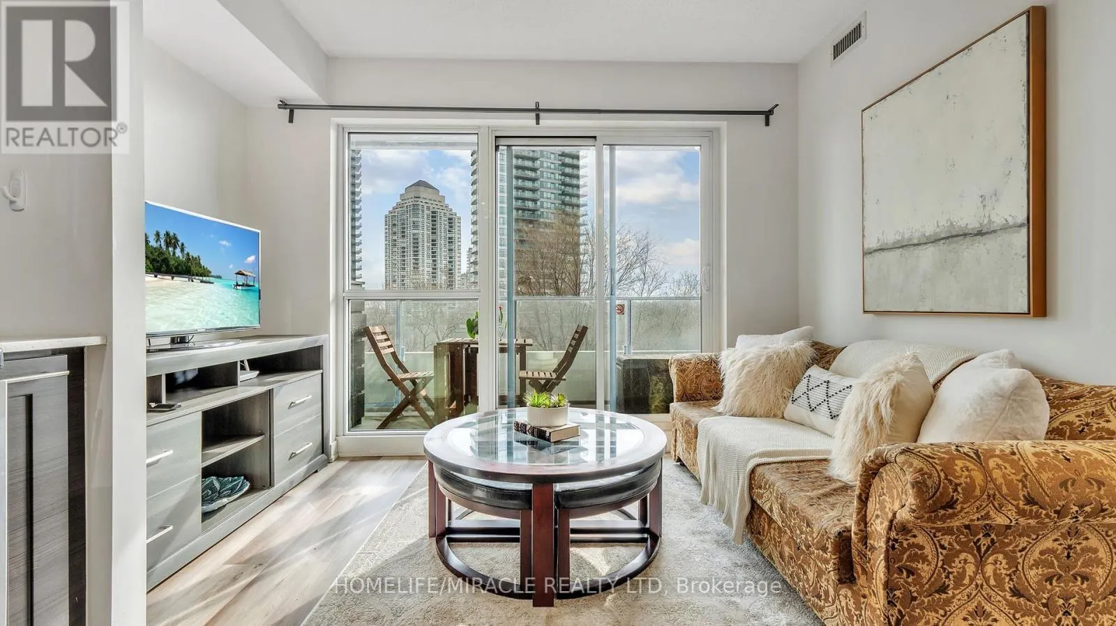 616 - 2220 LAKE SHORE BOULEVARD W