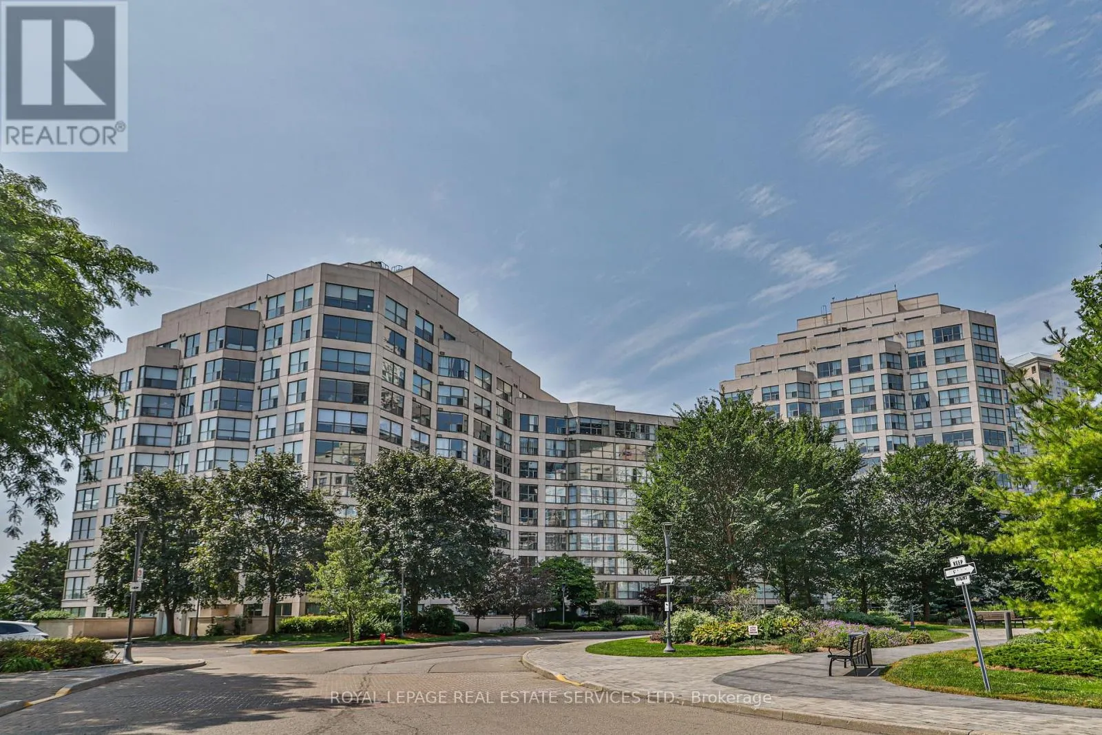 216 - 2267 LAKESHORE BOULEVARD W