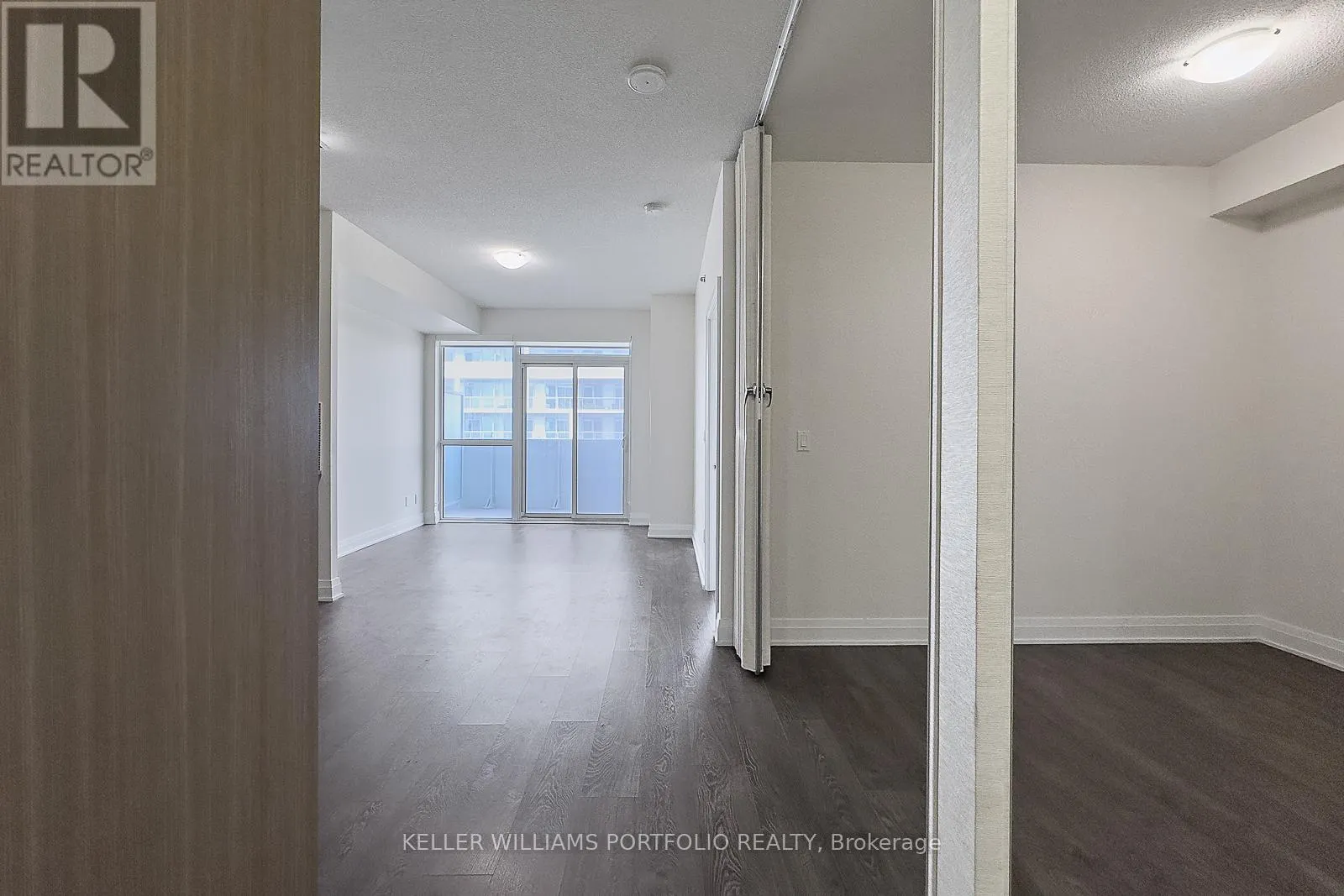 1201 - 55 SPEERS ROAD