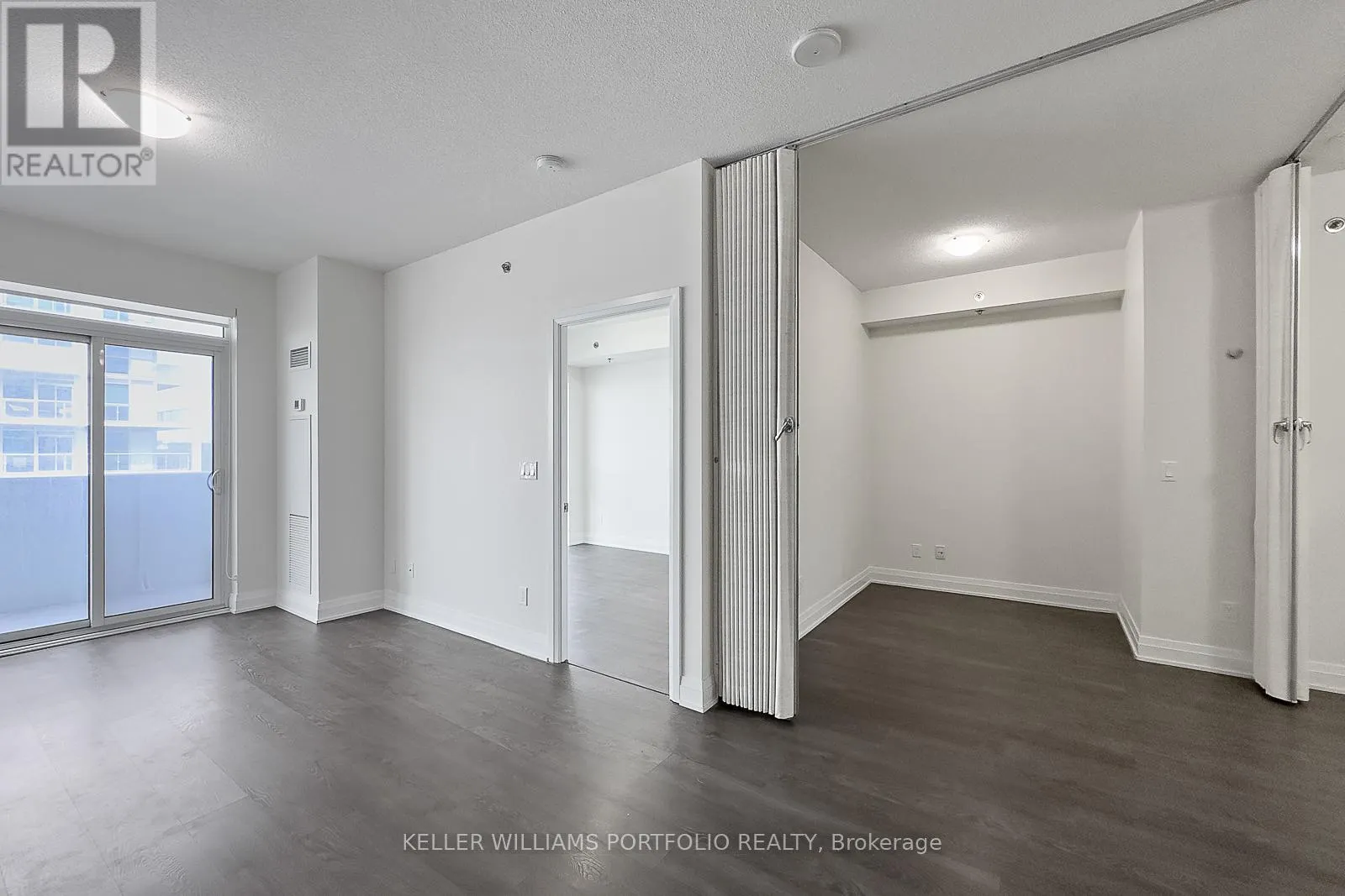 1201 - 55 SPEERS ROAD