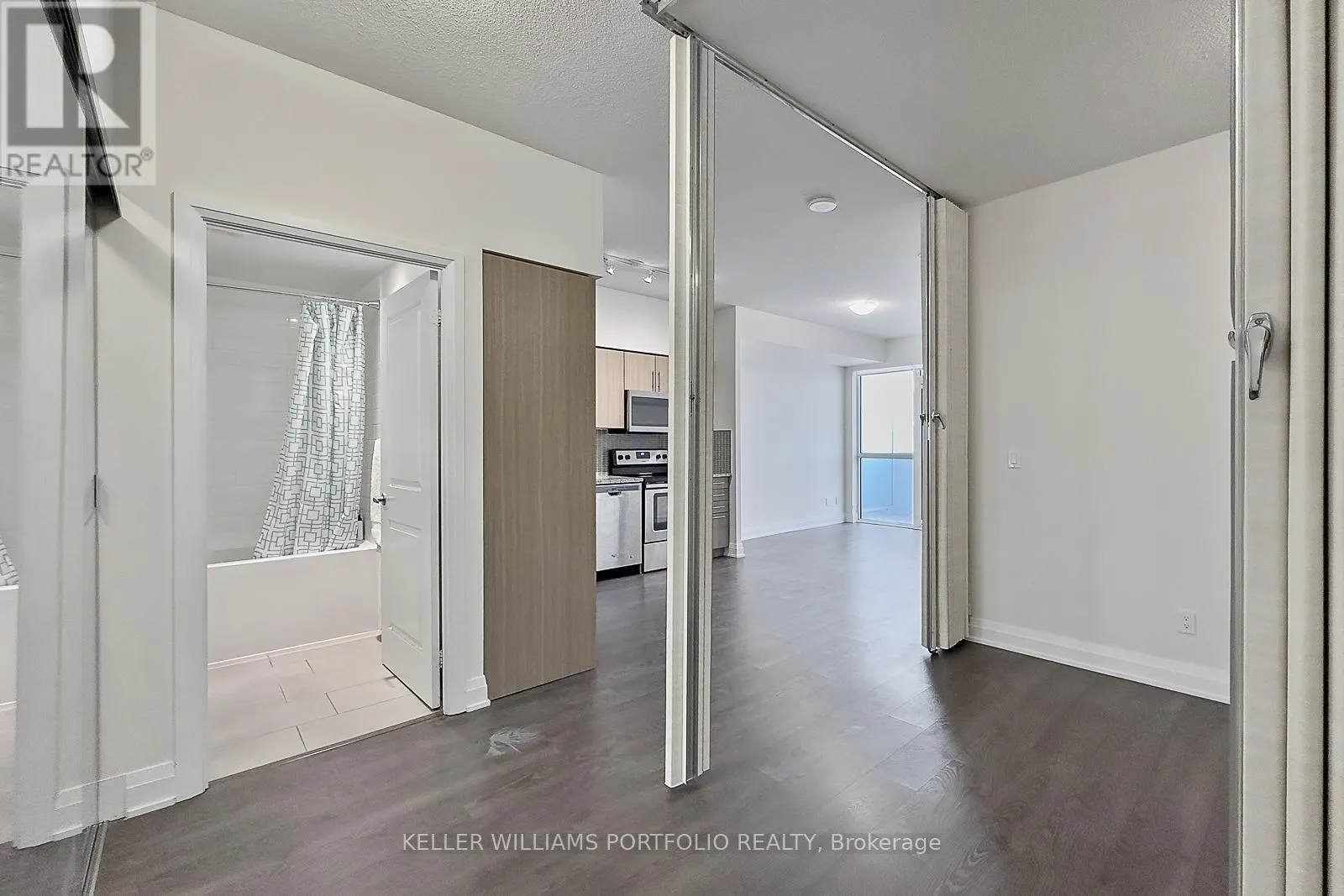 1201 - 55 SPEERS ROAD