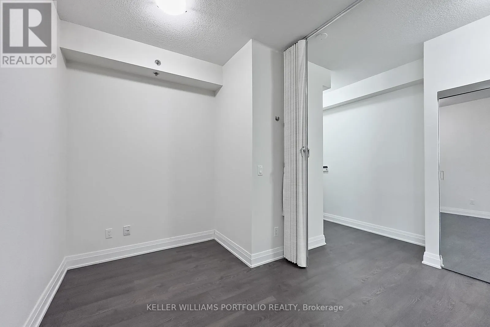 1201 - 55 SPEERS ROAD