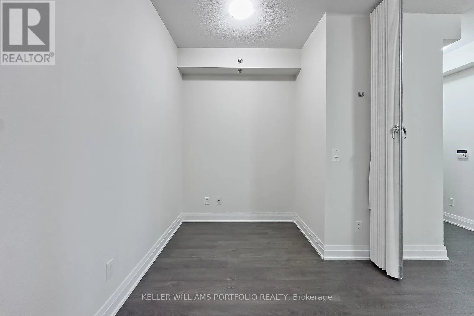 1201 - 55 SPEERS ROAD