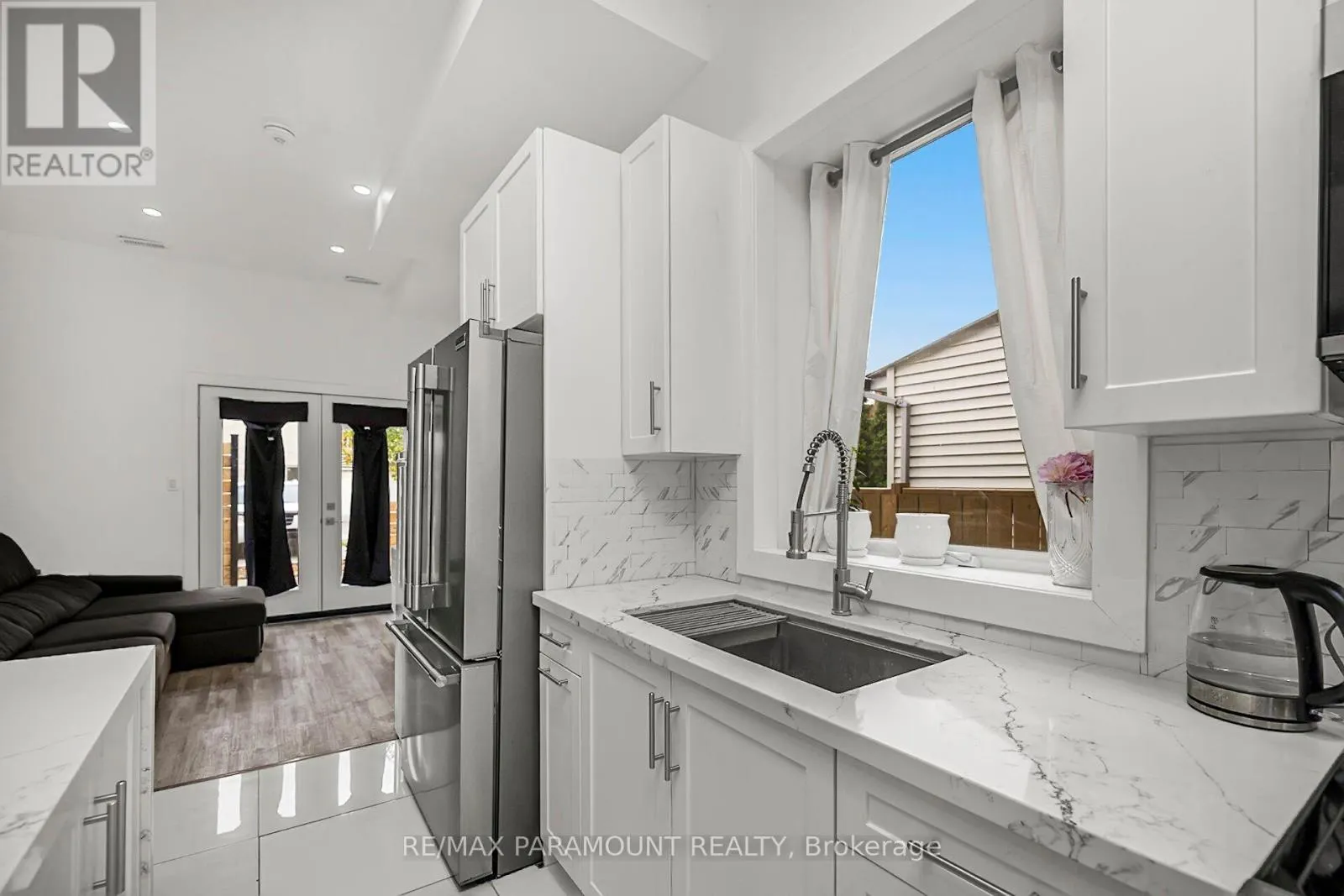 121 MULOCK AVENUE