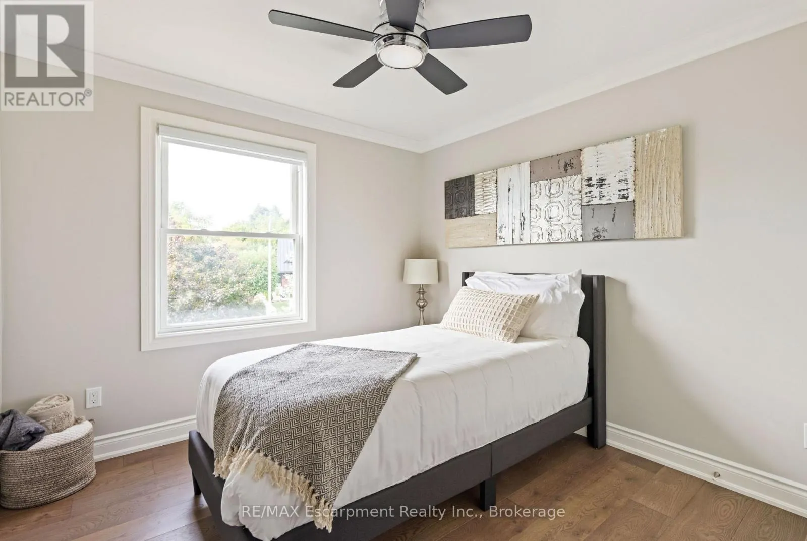2119 AGINCOURT CRESCENT