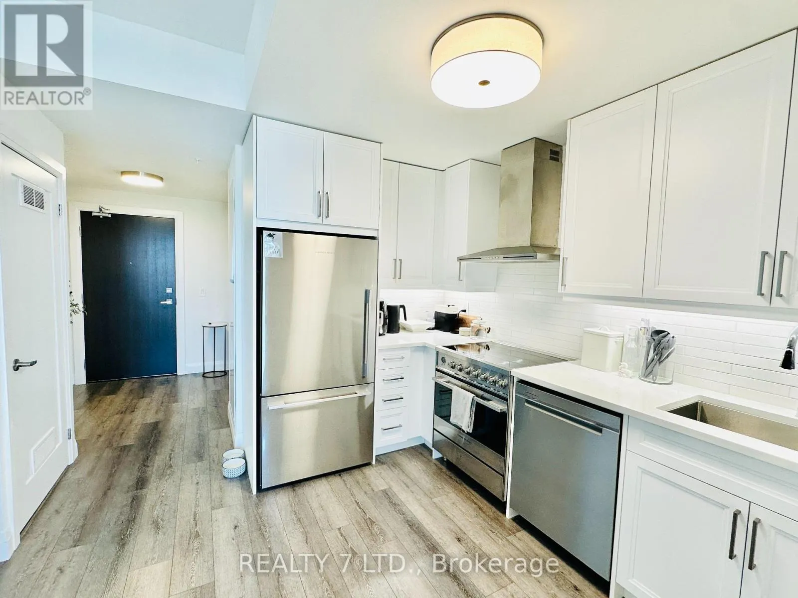 1701 - 500 BROCK AVENUE N, #1701