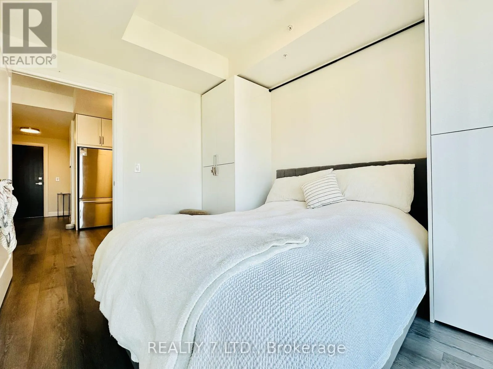 1701 - 500 BROCK AVENUE N, #1701