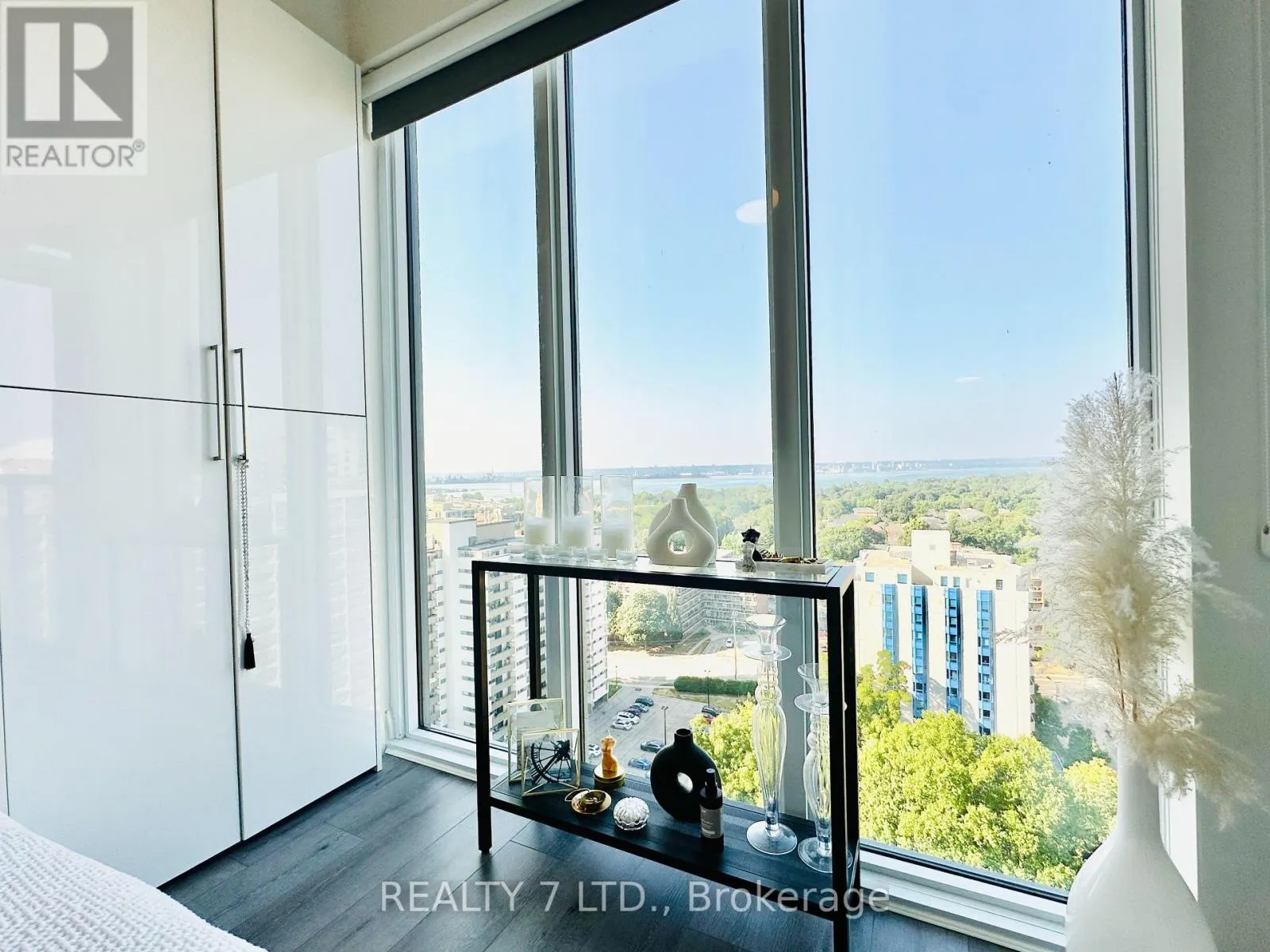 1701 - 500 BROCK AVENUE N, #1701