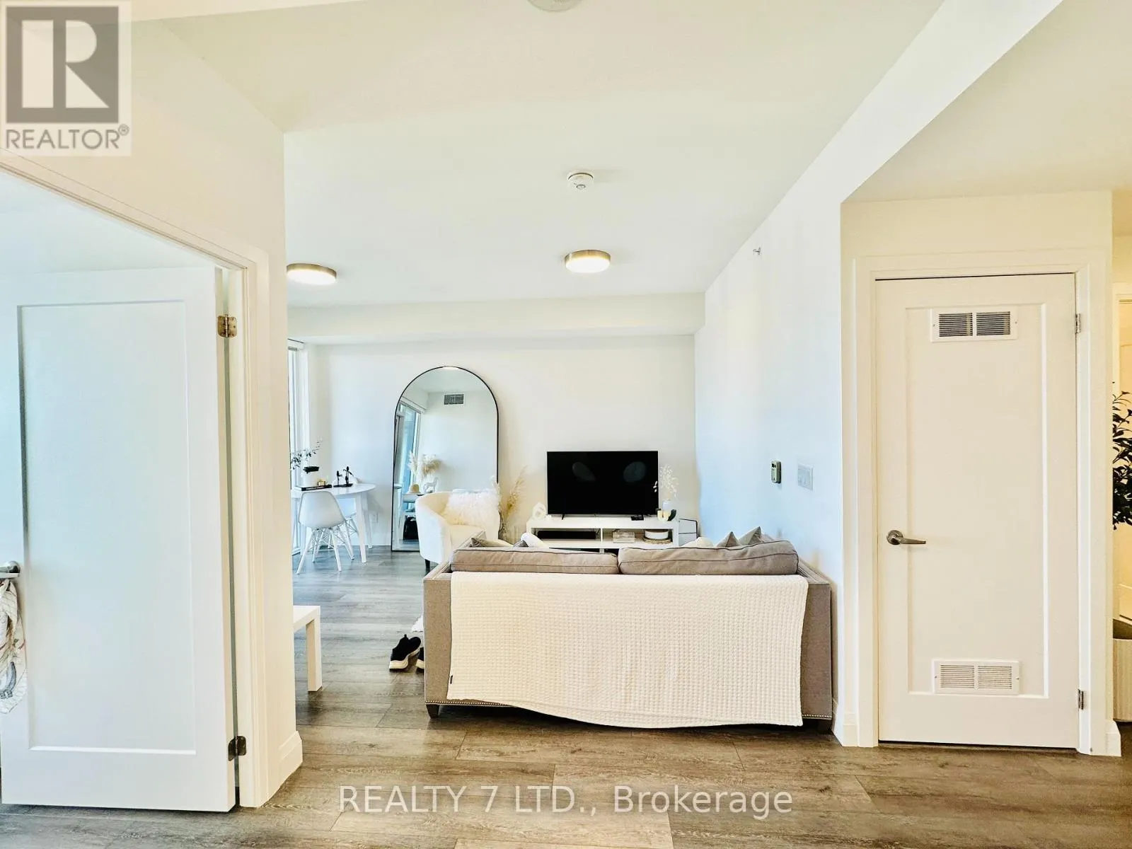 1701 - 500 BROCK AVENUE N, #1701