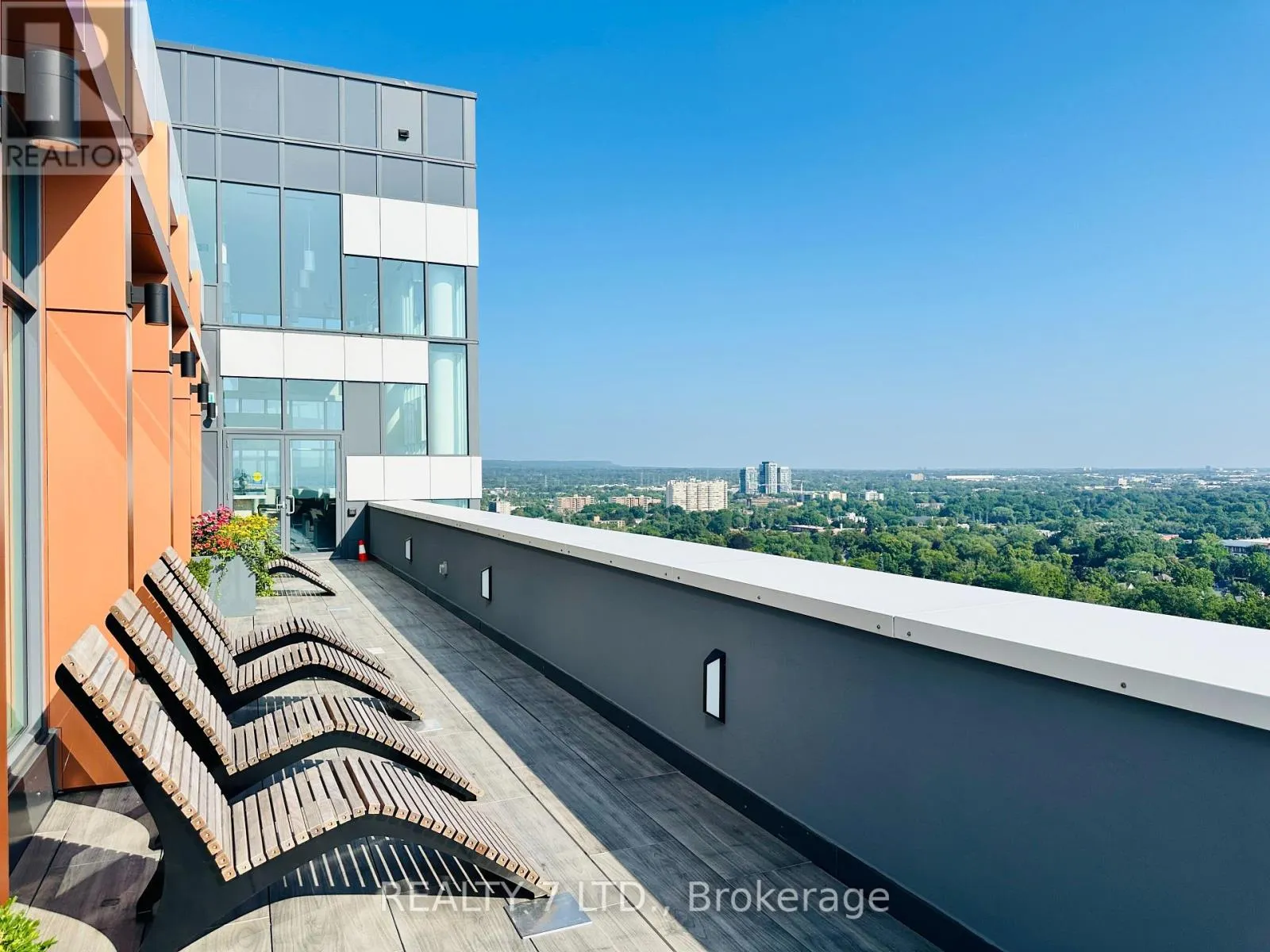 1701 - 500 BROCK AVENUE N, #1701