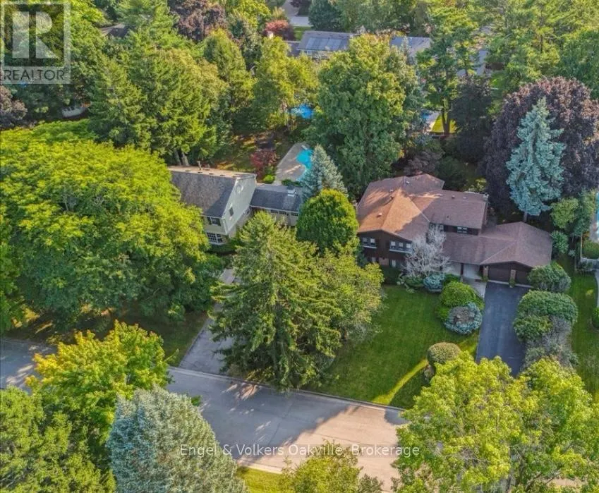 250 GATESTONE AVENUE