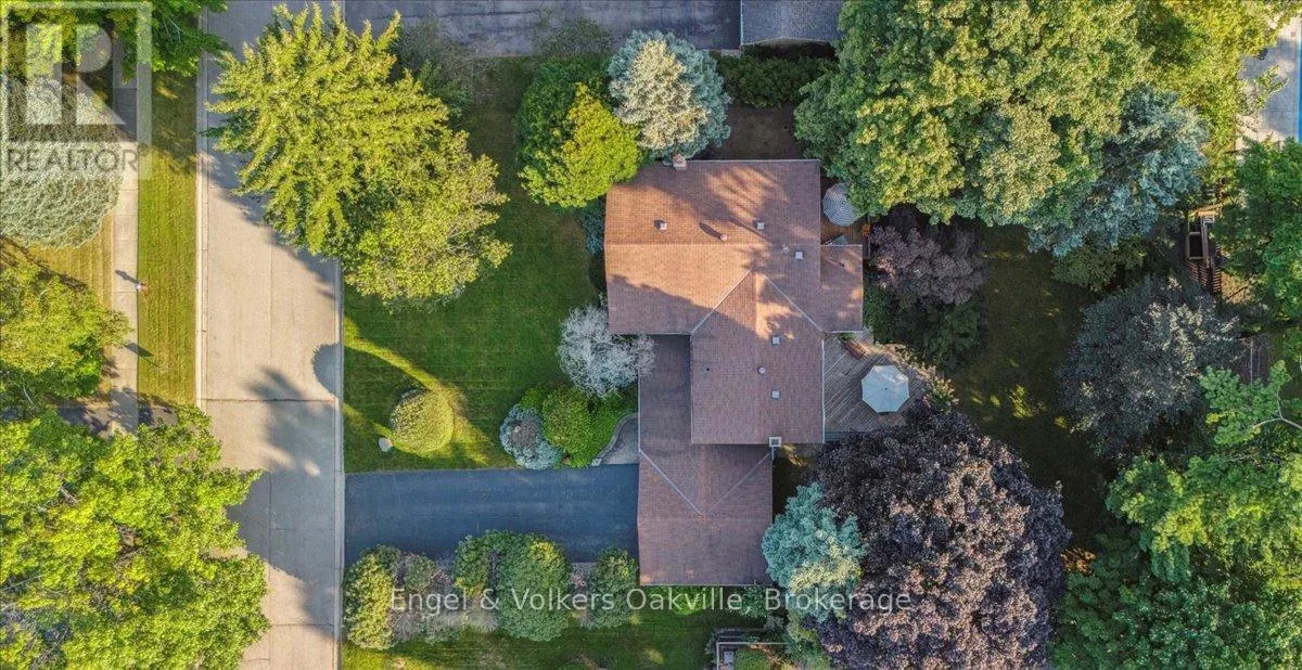 250 GATESTONE AVENUE
