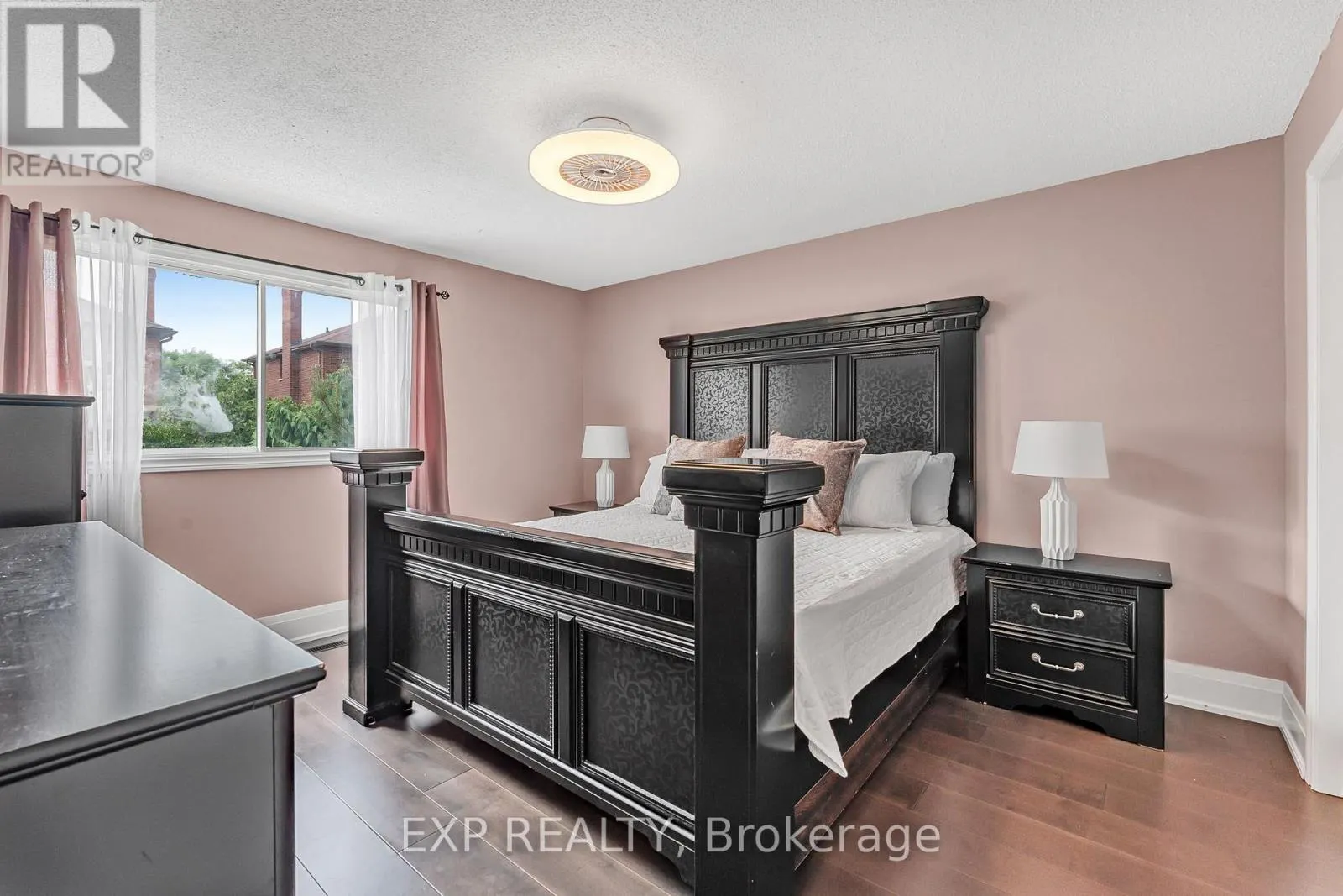 1221 CREEKSIDE DRIVE