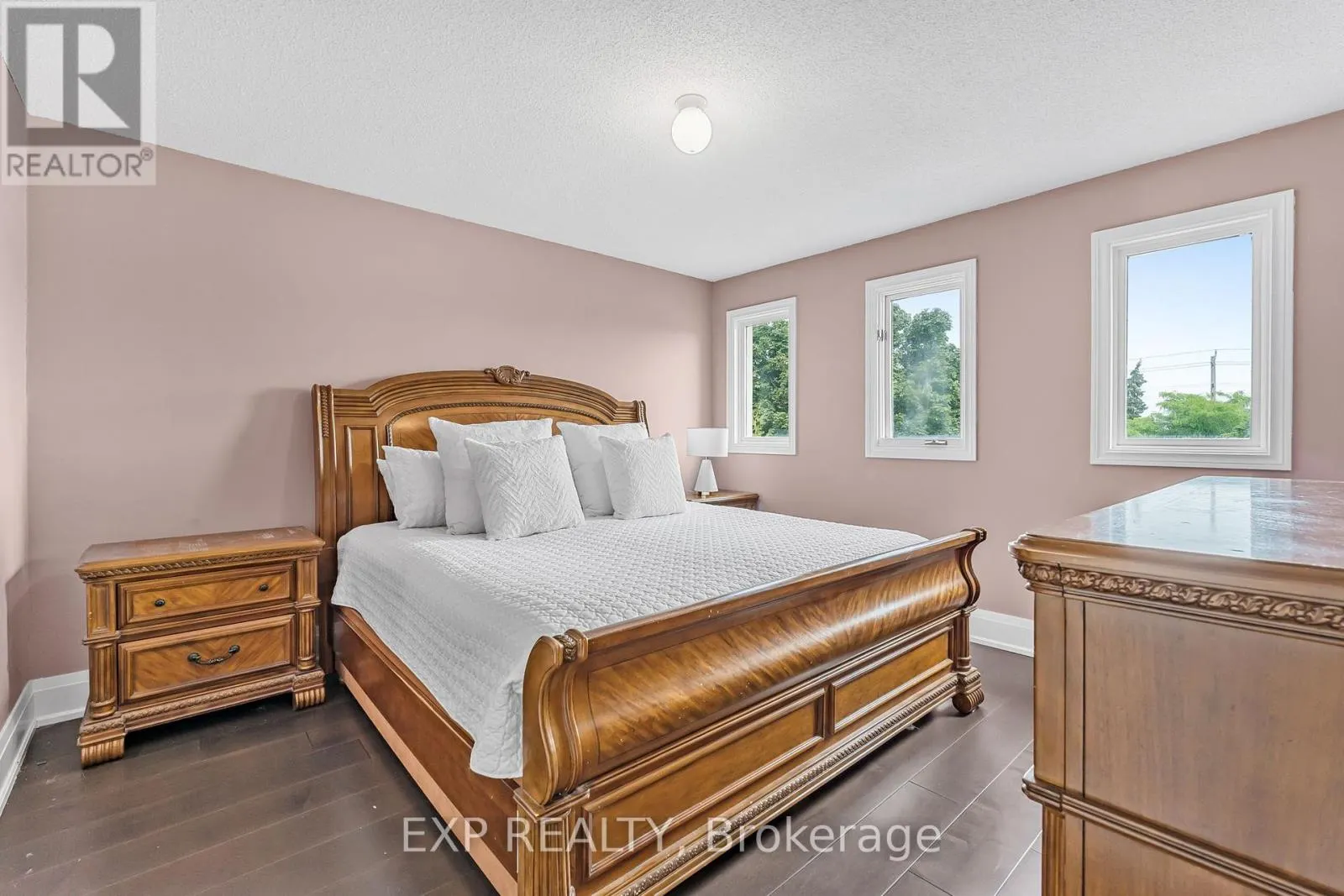 1221 CREEKSIDE DRIVE