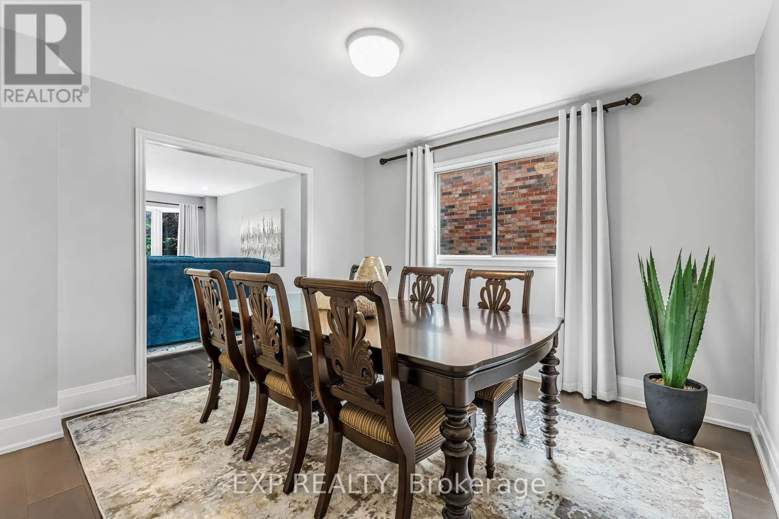 1221 CREEKSIDE DRIVE