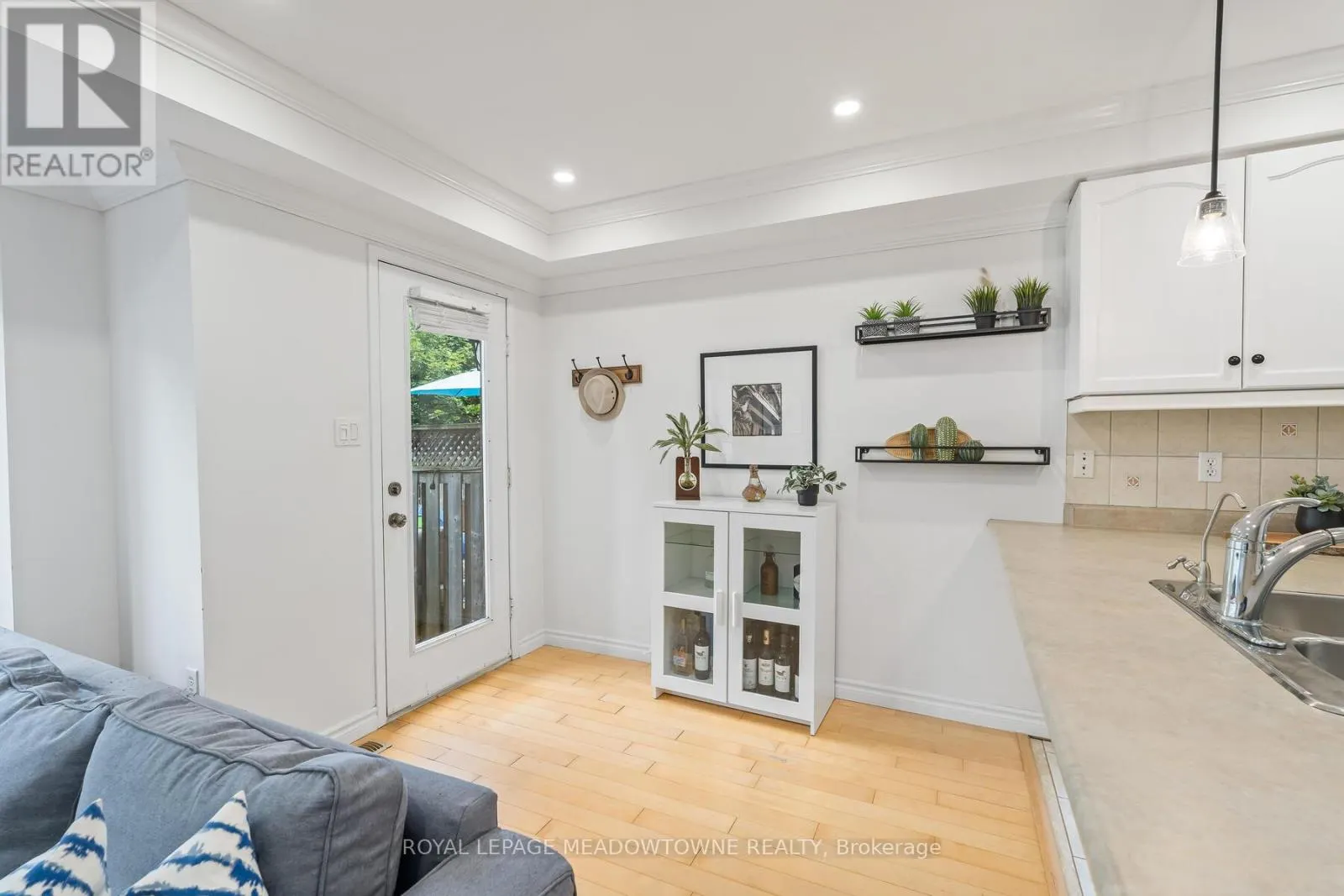 11 BRADLEY DRIVE