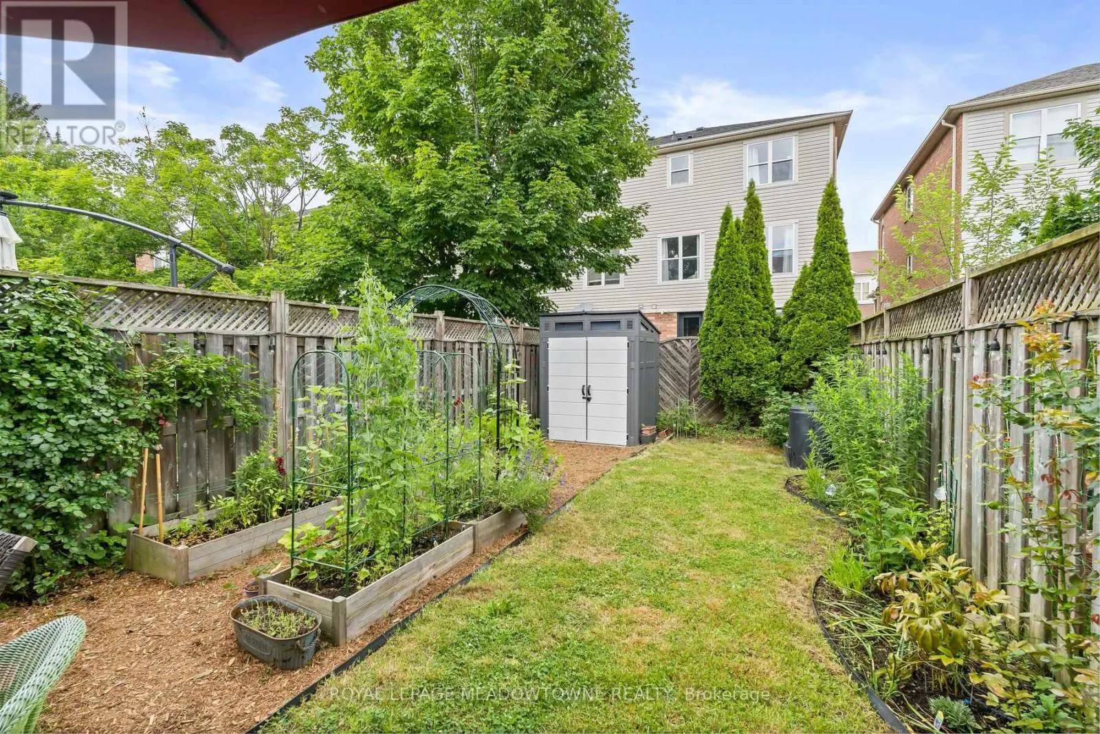 11 BRADLEY DRIVE