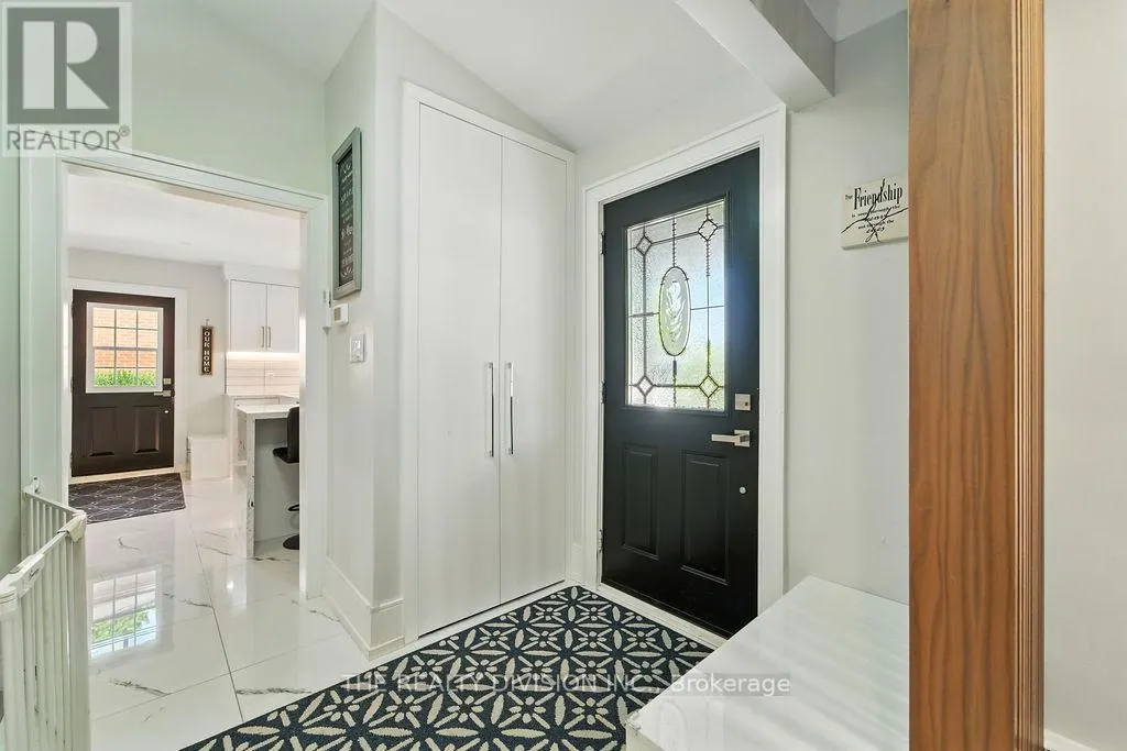 1238 DE QUINCY CRESCENT
