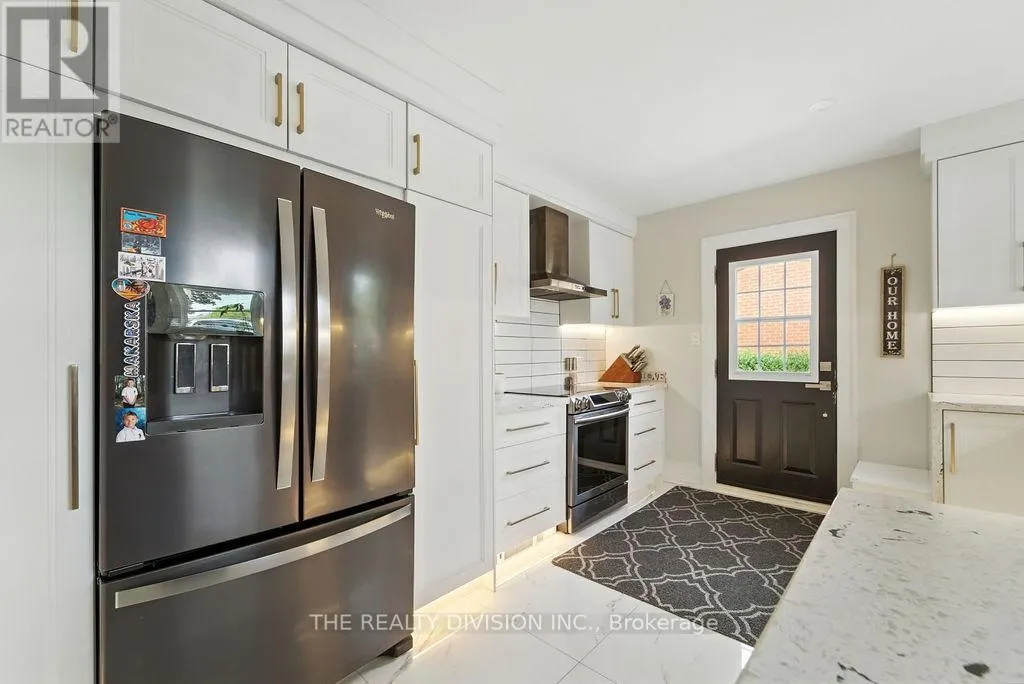 1238 DE QUINCY CRESCENT