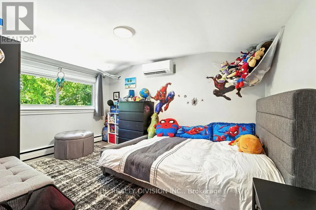 1238 DE QUINCY CRESCENT