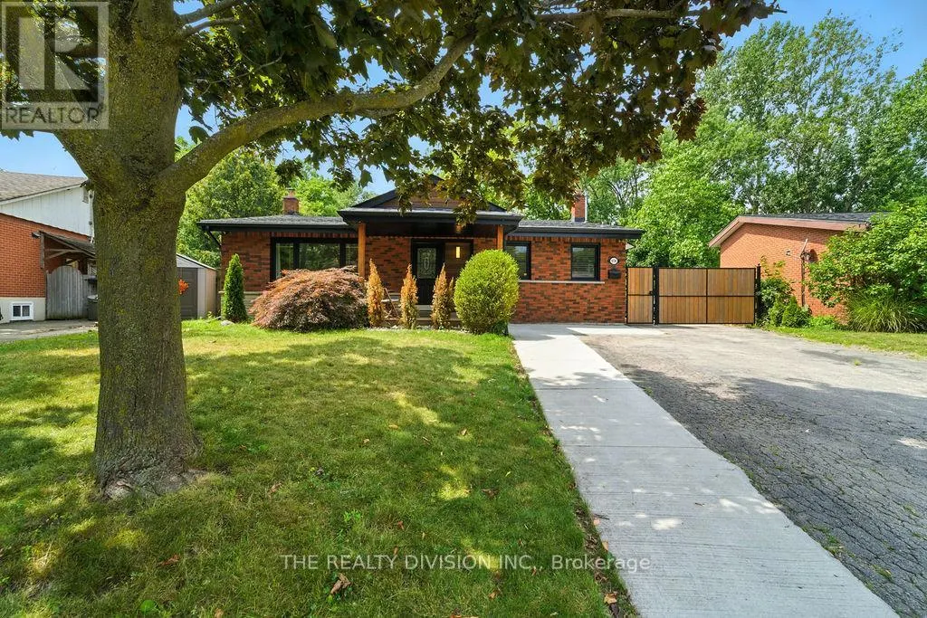 1238 DE QUINCY CRESCENT
