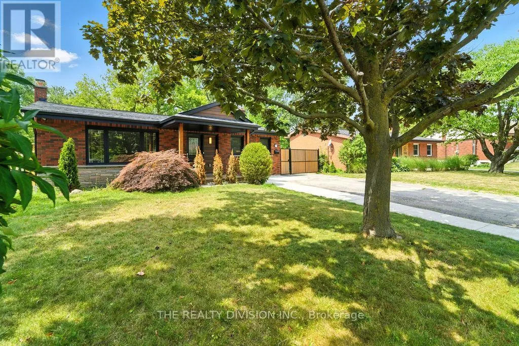 1238 DE QUINCY CRESCENT