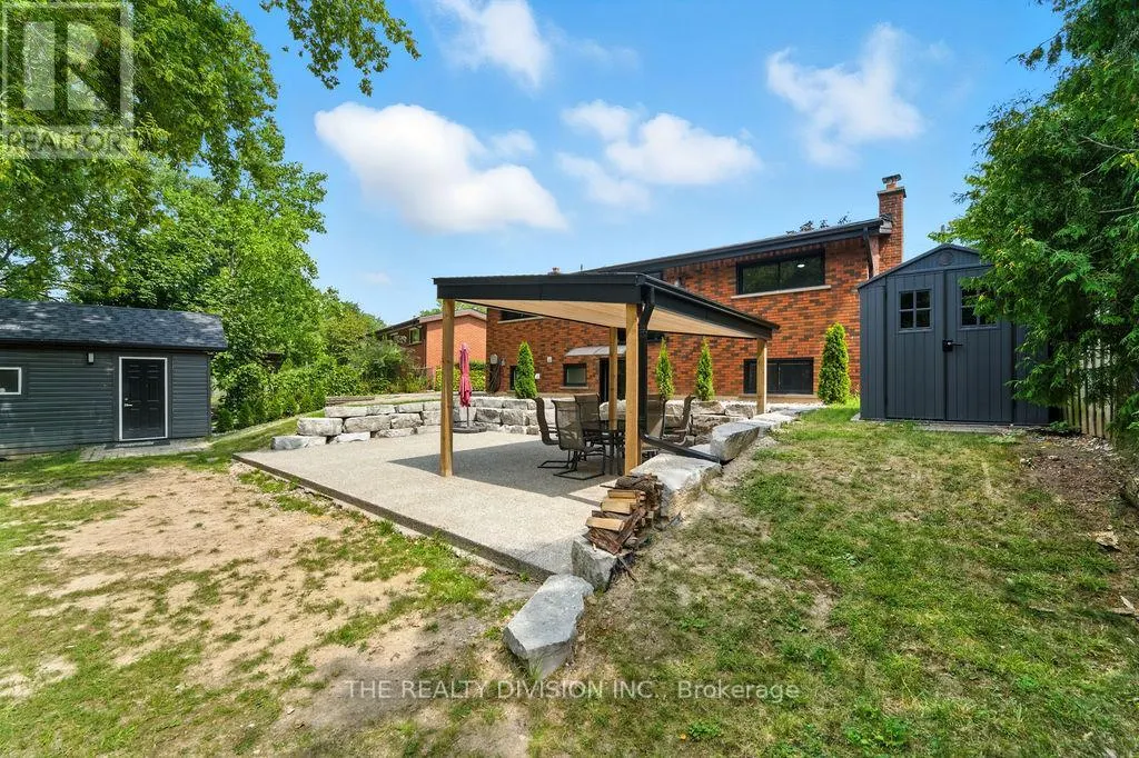 1238 DE QUINCY CRESCENT