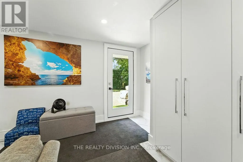 1238 DE QUINCY CRESCENT