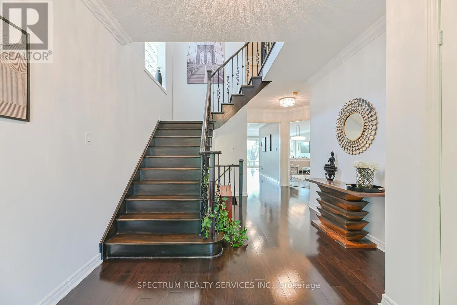 68 ROBARTS DRIVE