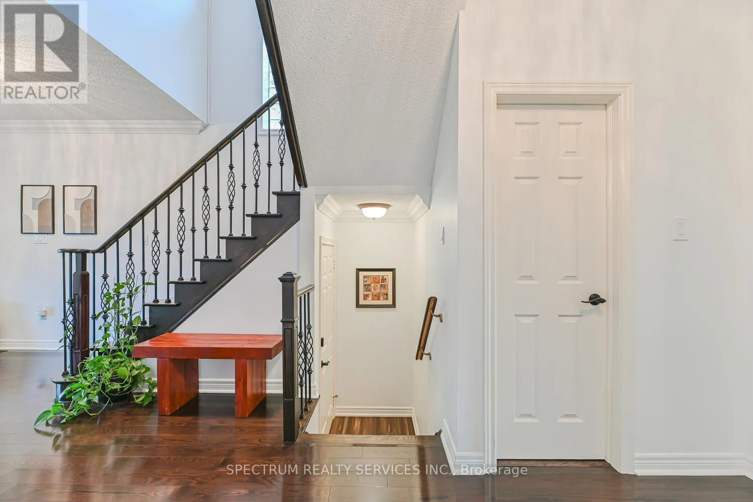 68 ROBARTS DRIVE