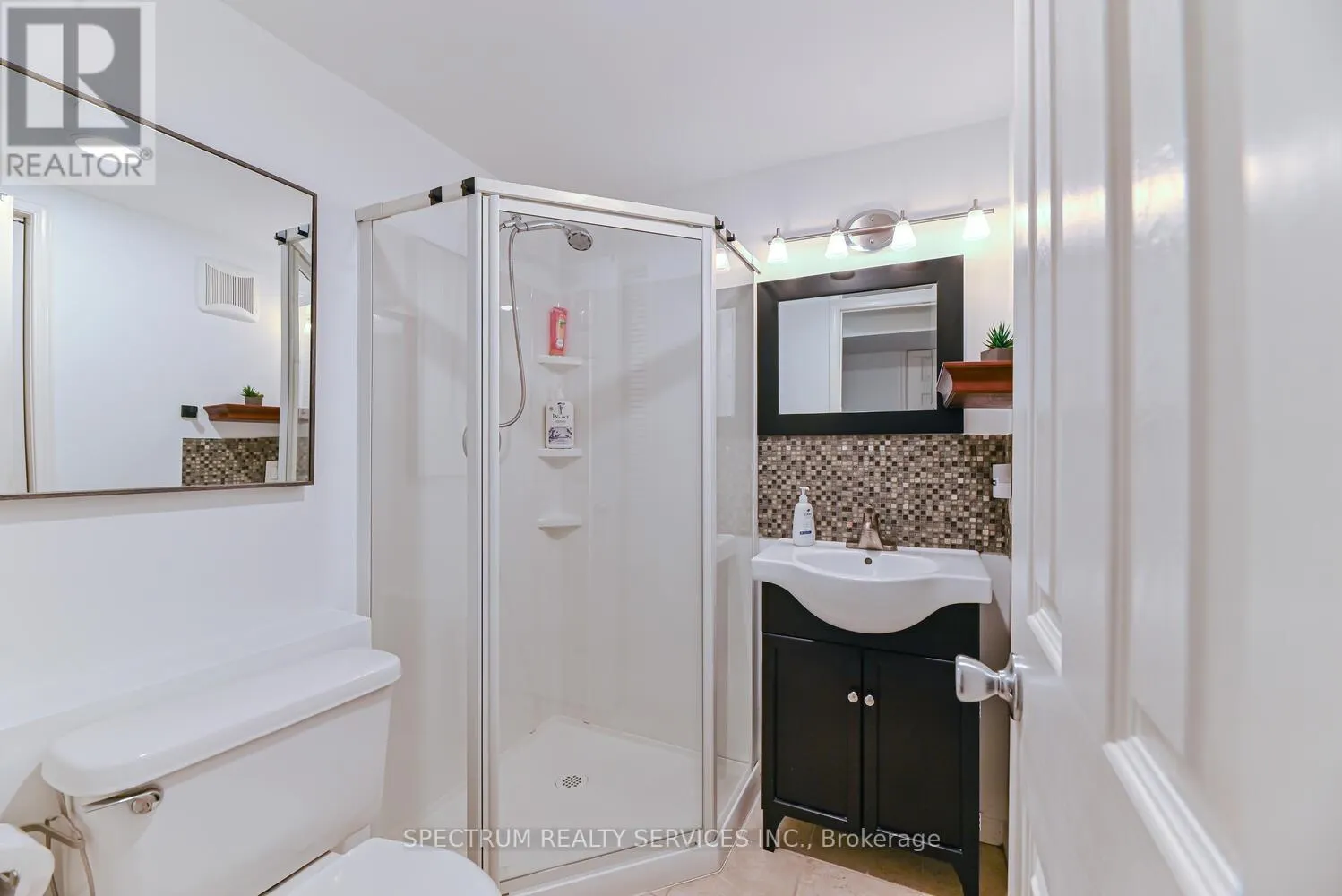68 ROBARTS DRIVE