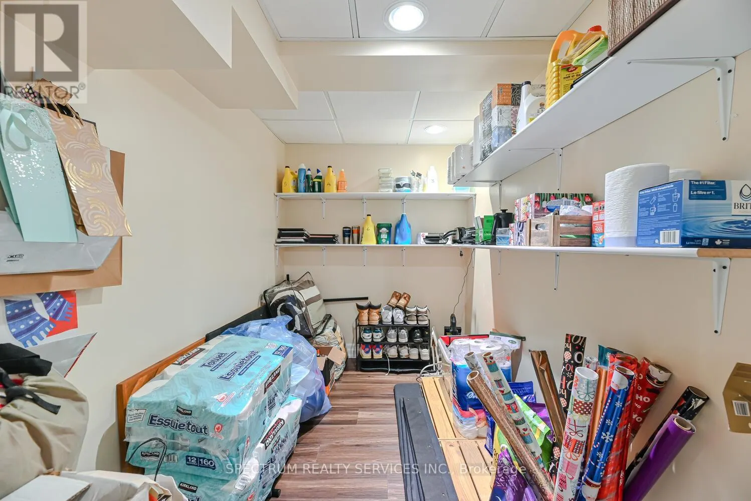 68 ROBARTS DRIVE